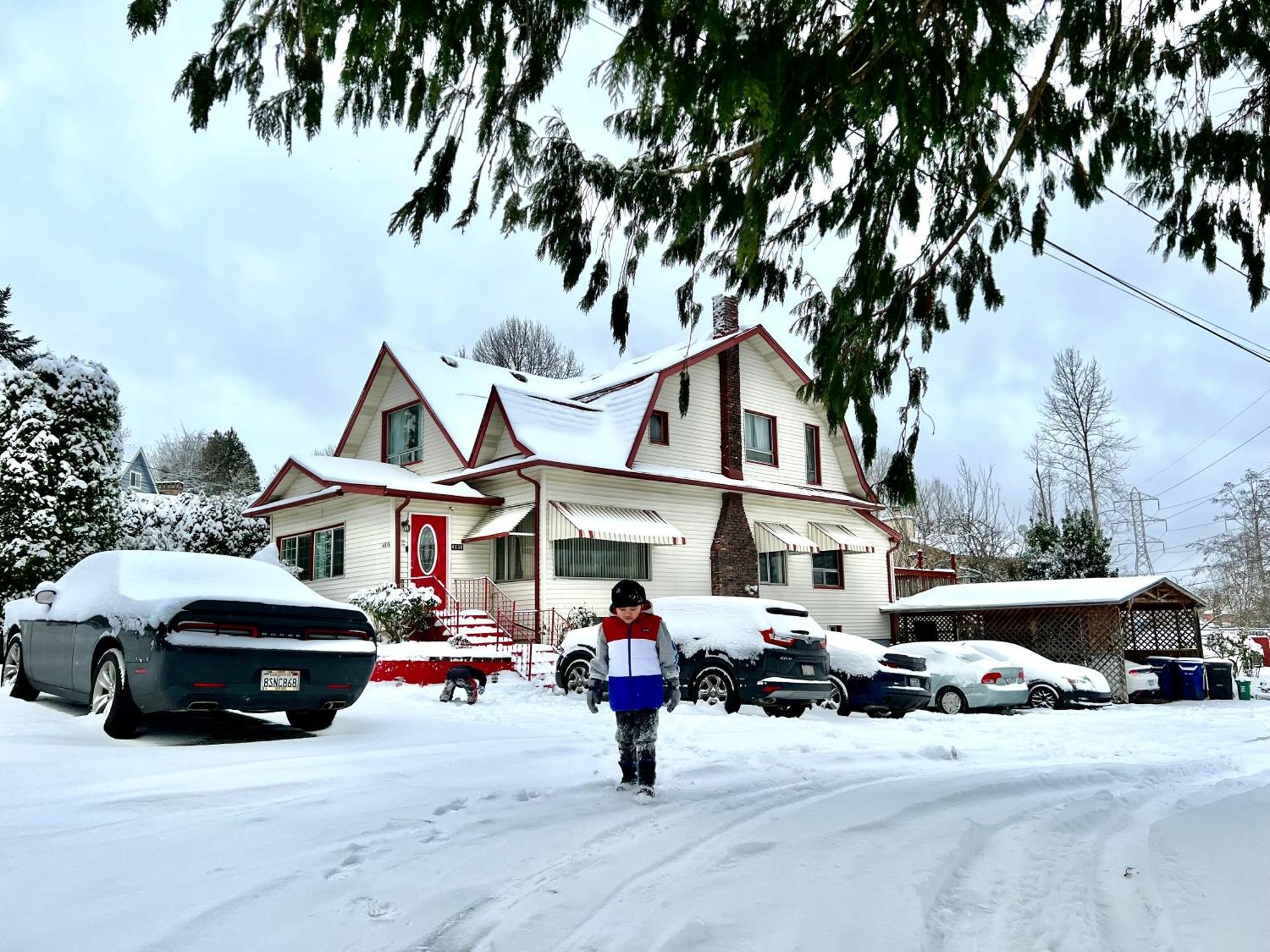 Seattle Home With 2 Bedrooms A King Bed Queen Bed And An Extra Sofa Bed Located 10 Minutes From Seatac Airport And 20 Minutes From Downtown Eksteriør billede