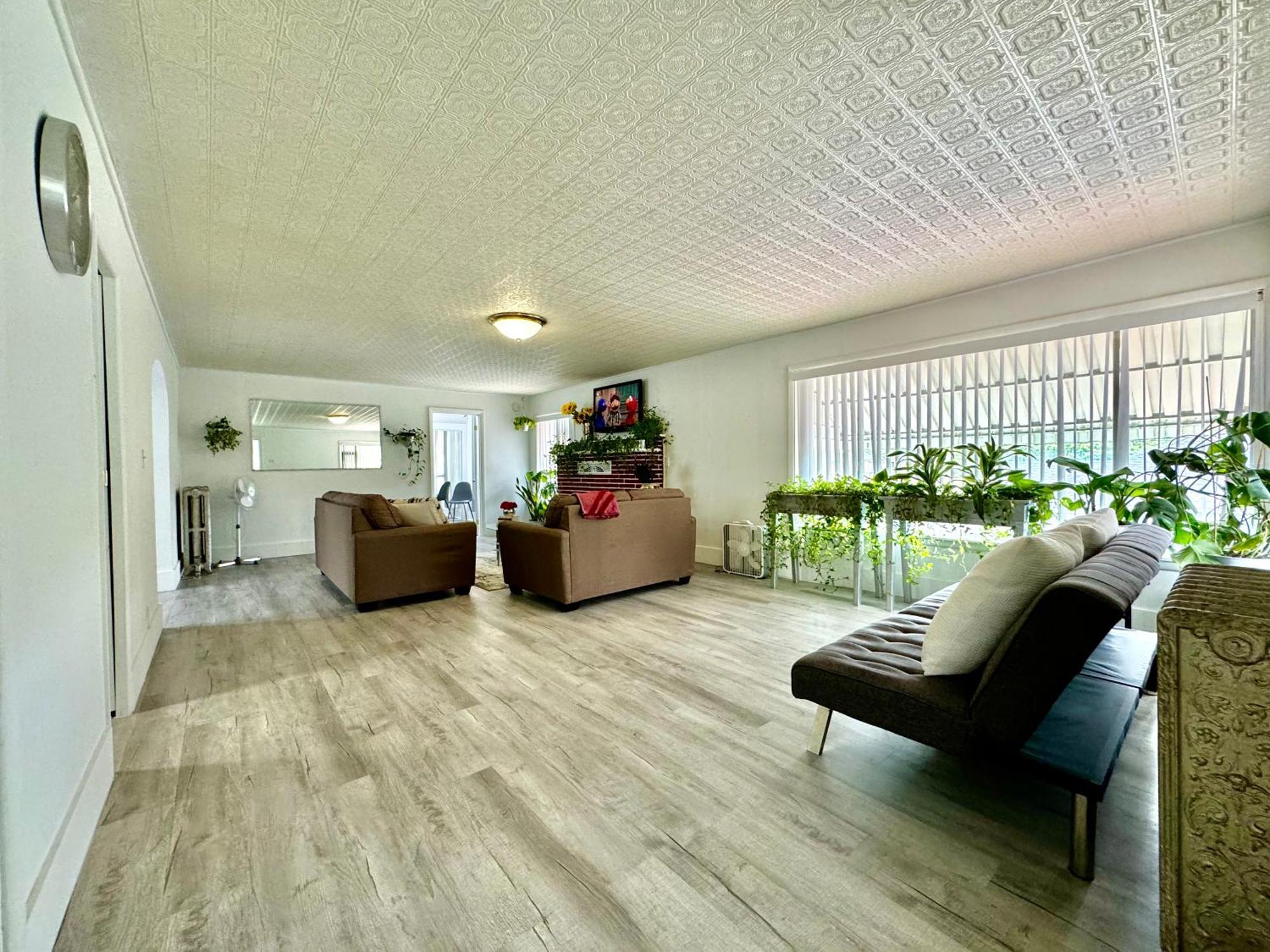 Seattle Home With 2 Bedrooms A King Bed Queen Bed And An Extra Sofa Bed Located 10 Minutes From Seatac Airport And 20 Minutes From Downtown Eksteriør billede