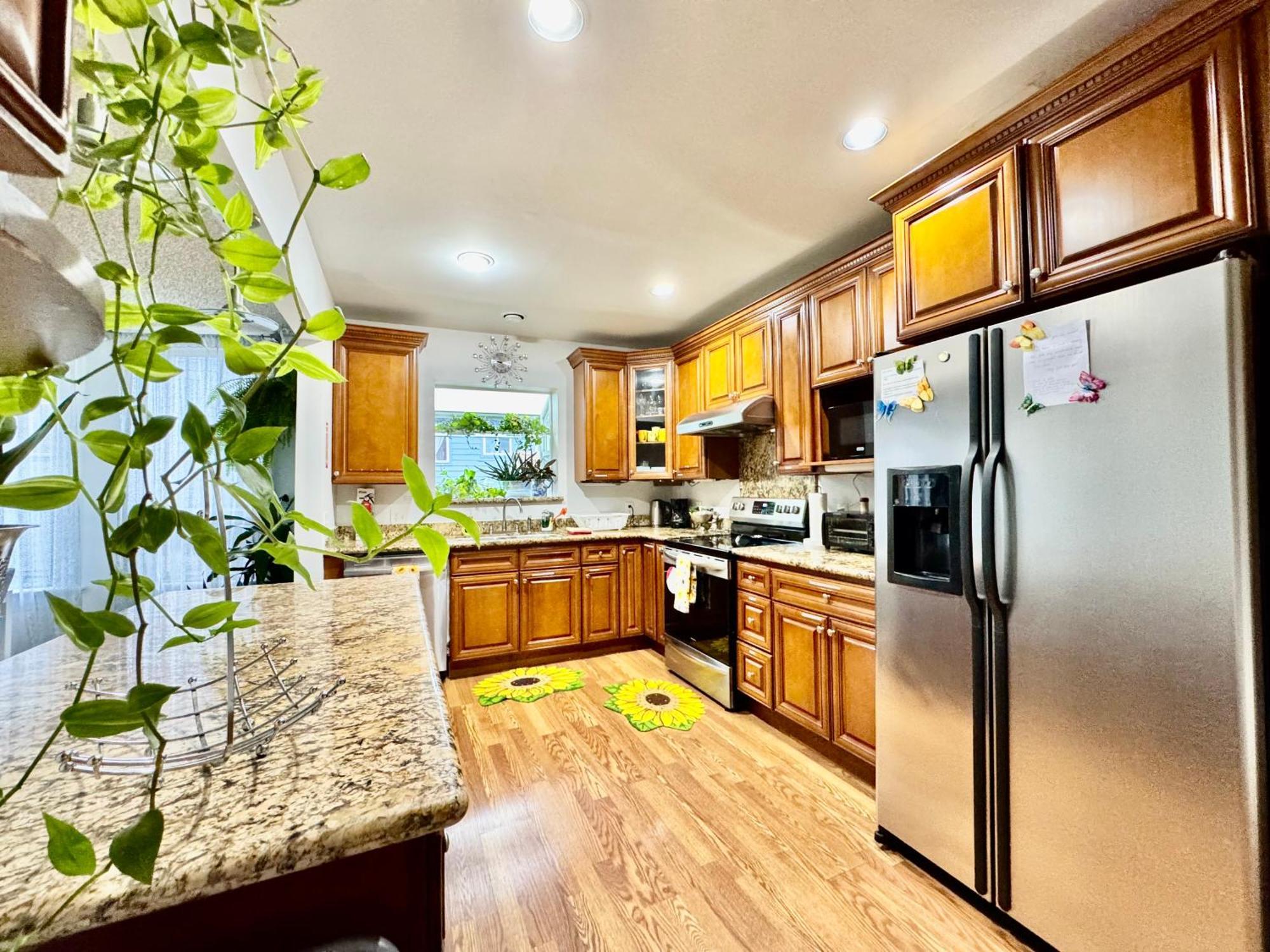 Seattle Home With 2 Bedrooms A King Bed Queen Bed And An Extra Sofa Bed Located 10 Minutes From Seatac Airport And 20 Minutes From Downtown Eksteriør billede